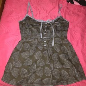 Brown tank