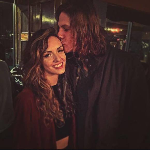 Meet your Posher, Iyali