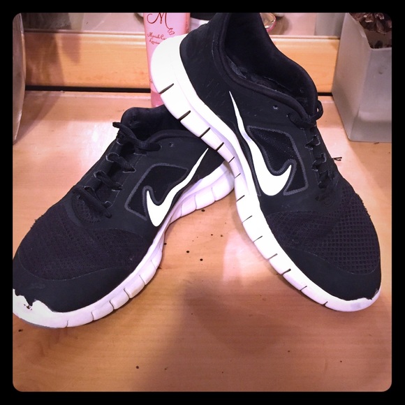 NIKE FREE RUN 3
