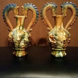 2 small dragon vases from The Great Wall in China