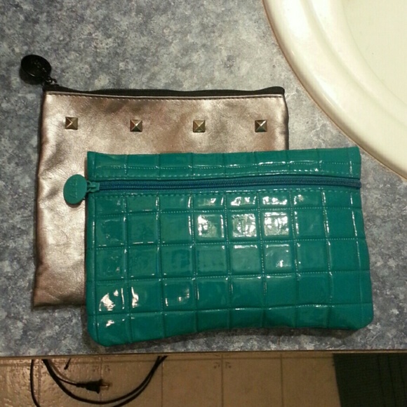 Bundle of 2- cosmetic bags