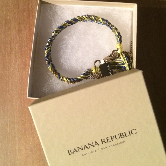 Banana Republic Jewelry - Banana Republic weaved bracelet