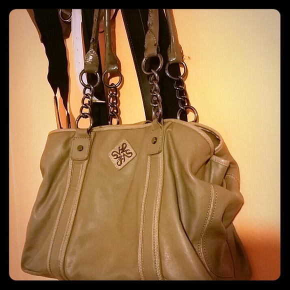 Vera Wang faux leather bag