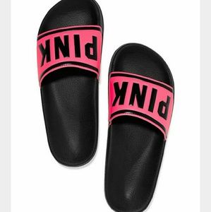 Pink sandals / slides