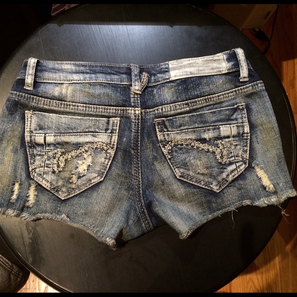 Shorts - Picture 2 of 2