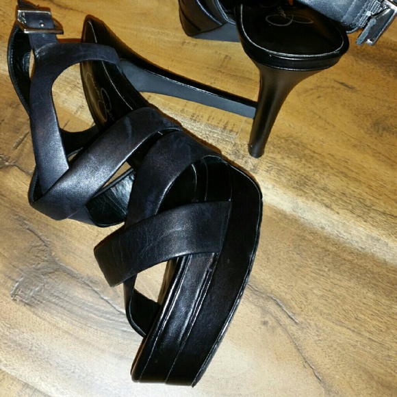 Black pumps Jessica Simpson - Picture 2 of 3