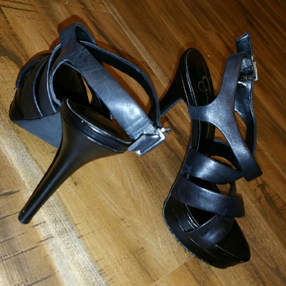 Black pumps Jessica Simpson - Picture 3 of 3