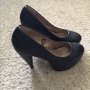 Forever 21 Black Pump, Size 8