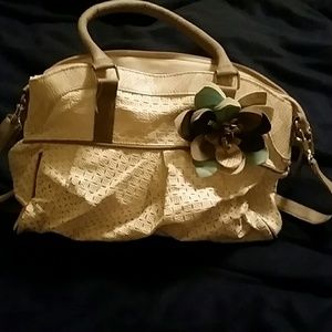 Purse never used !!!