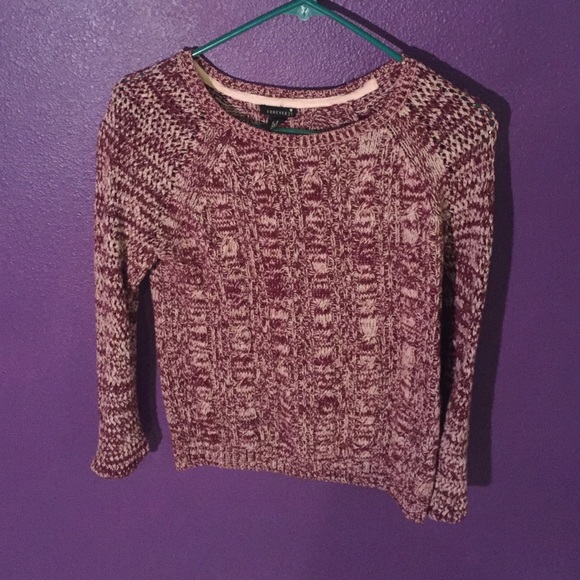 Maroon knit sweater
