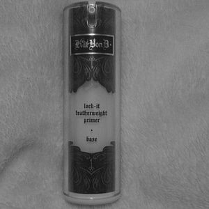 Kat Von D Lock-it Featherweight Primer