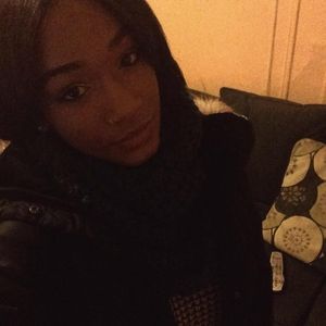 Meet your Posher, Arielle