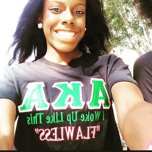 Meet your Posher, Ahna