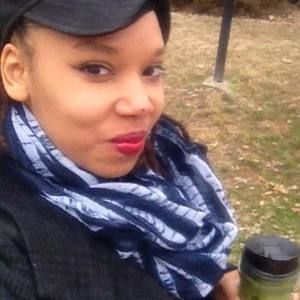 Meet your Posher, Aisha