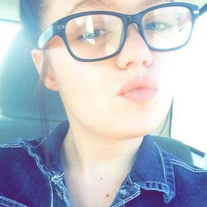 Meet your Posher, Lacy