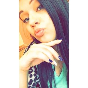 Meet your Posher, Kayli