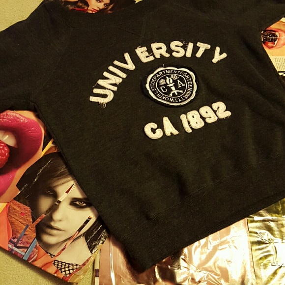 NWOT  super soft & cozy college sweatshirt - Picture 2 of 3