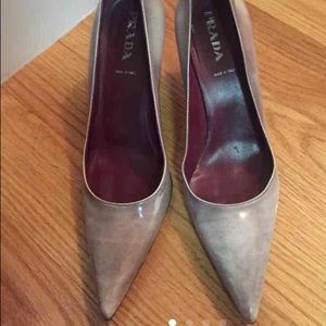Prada pump gray