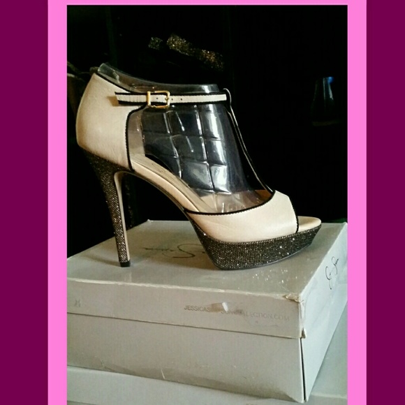 * GORGEOUS JESSICA SIMPSON HEELS * - Picture 2 of 3