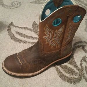 Ariat boots!