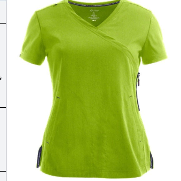 🎉SALE! Koi Lite Green Scrub Top