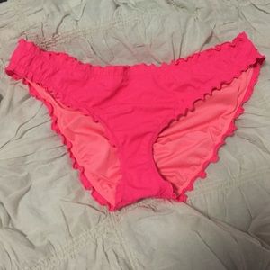 BARELY WORN BRIGHT PINK VS SCRUNCHY BOTTOMS!