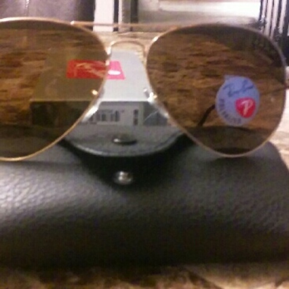 Authentic Ray Ban Polarized Gold aviators main image 2