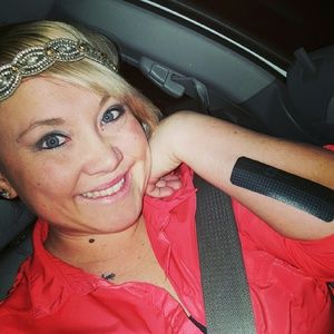 Meet your Posher, Alecia