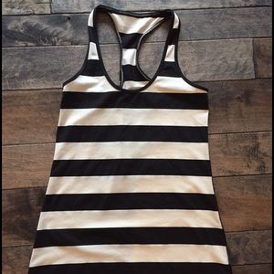 Lululemon striped top - never worn.
