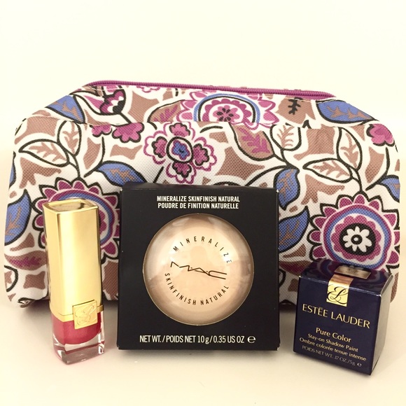 Estée Lauder Makeup Set - Picture 3 of 4