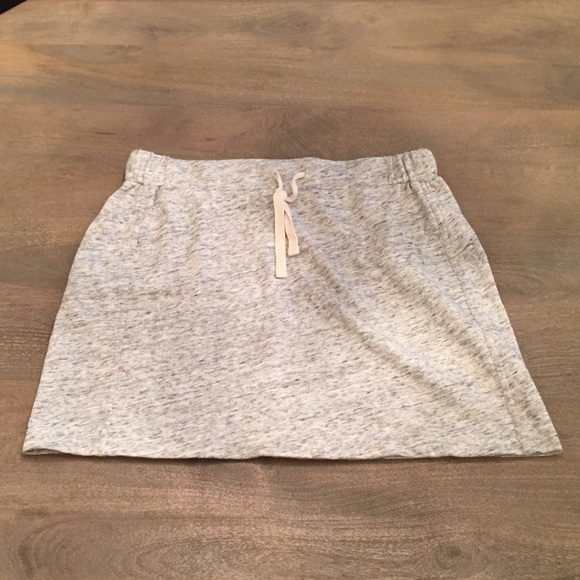 🔹SALE🔹LOFT Sweatshirt Skirt