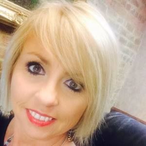 Meet your Posher, Laurie