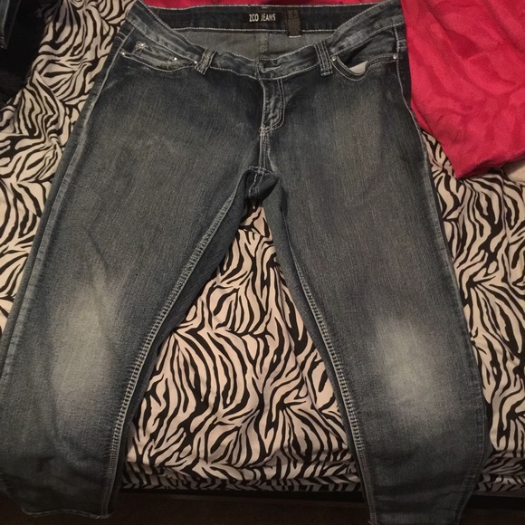 ZCO Size 17 Skinny Jeans SOO cute!