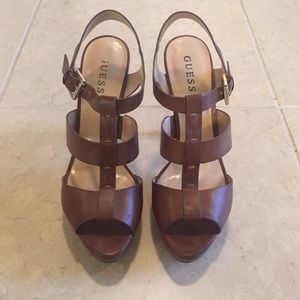 Guess open toe sandal