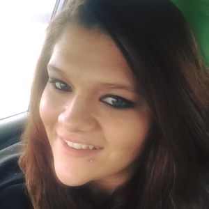 Meet your Posher, Leeann