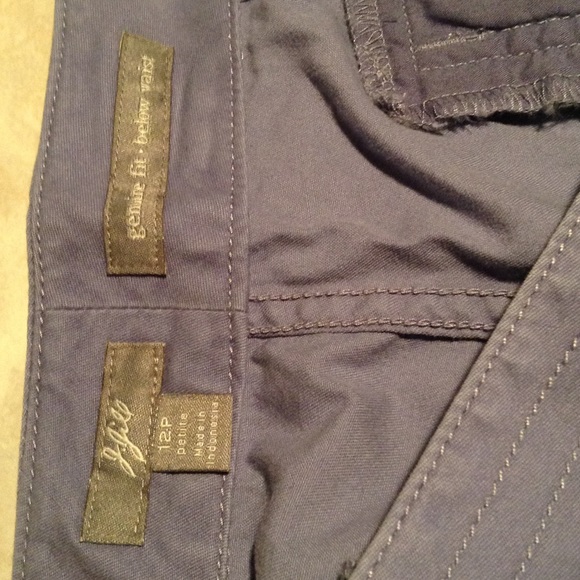 Sold - Picture 3 of 4