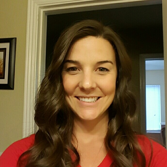 Meet your Posher, Elizabeth - Picture 1 of 1