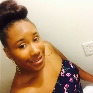 Meet your Posher, Shenell