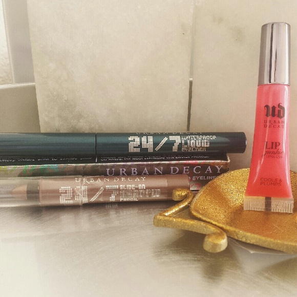 👑 URBAN DECAY Bundle.