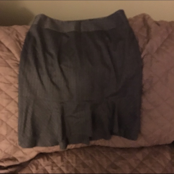 Limited knee length - Picture 3 of 3