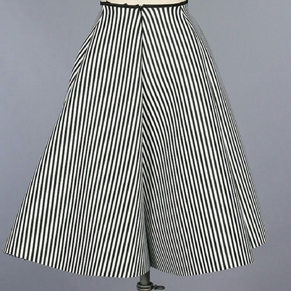 Stripe flare scuba skater skirt - Picture 3 of 3