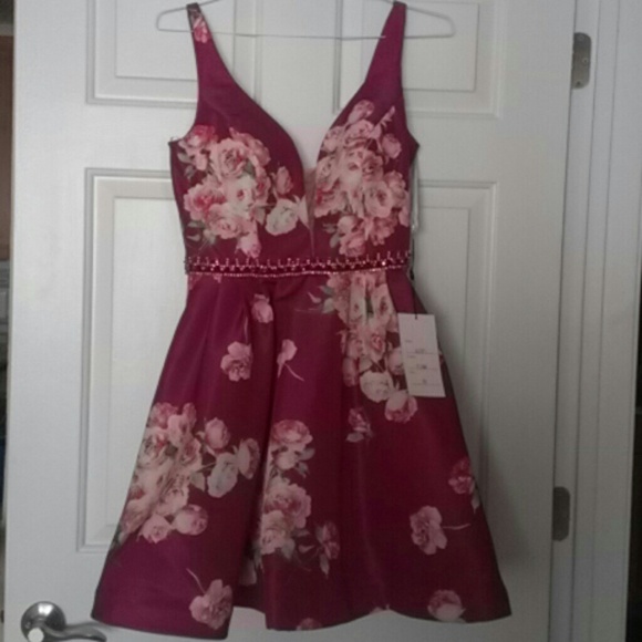 SOLD Sherri Hill NWT 32321 plum 10 dress