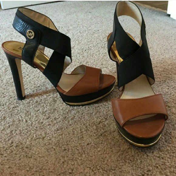 Size 8 Michael Kors GORGEOUS high heels!