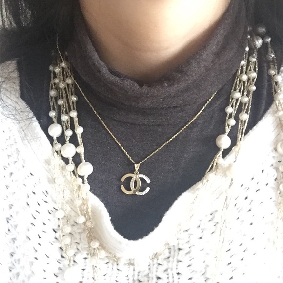 CHANEL Jewelry - 4/1 HOST PICK!!! 18Kt CHANEL PENDANT W/SS CHAIN
