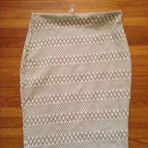 Agaci skirt