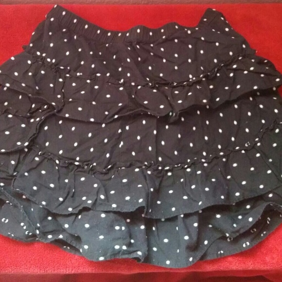Girls ruffled skirt