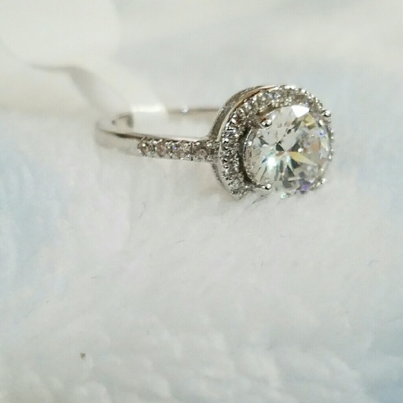 White gold plated engagement ring size 6 7 or 8 - Picture 2 of 4