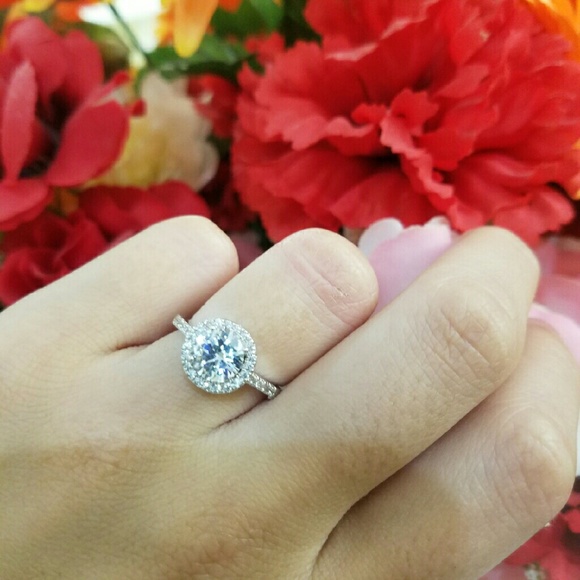 White gold plated engagement ring size 6 7 or 8 - Picture 3 of 4