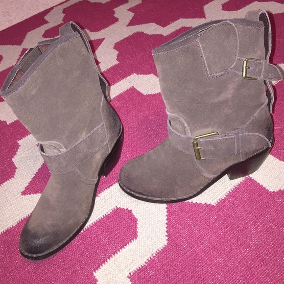 Shoes - Brown Boots (6)