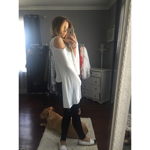 Cold shoulder tunic - Picture 2 of 4